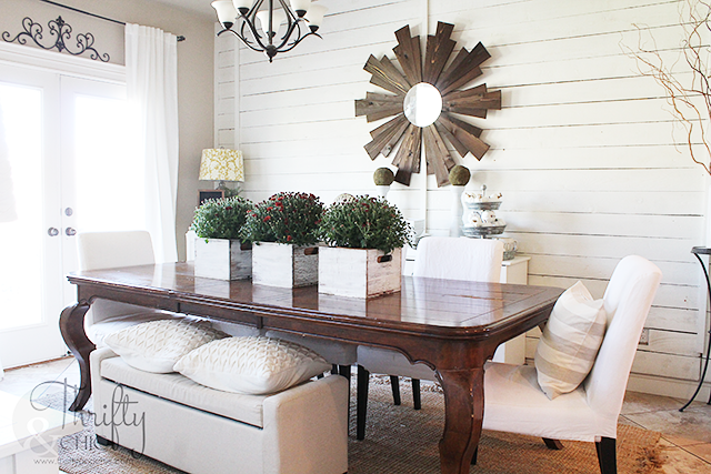 Farmhouse dining room decor and decorating ideas. DIY shiplap in dining room. Neutral and white Fall dining room decor