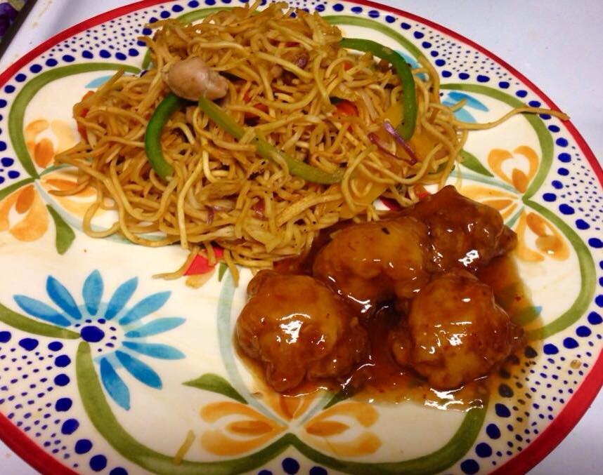 Suro's Kitchen Tale Hakka Noodles & Orange Chicken