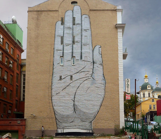 "Heil" New Street Art Mural By Spanish Muralist Escif On The streets of Moscow, Russia. 1