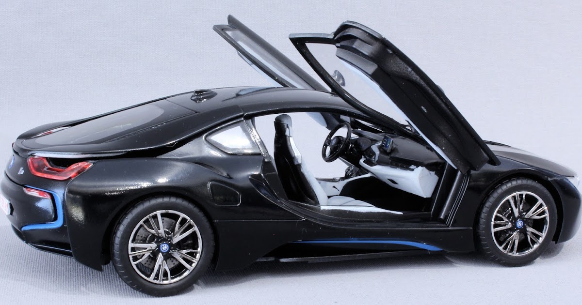 The Modelling News: Guillaume models BMW's super hybrid - Revell’s 1/24 ...