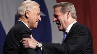 El vicepresidente de los Estados Unidos, Joe Biden, y uno de sus antecesores, Al Gore, vicepresidente de 1993 a 2001