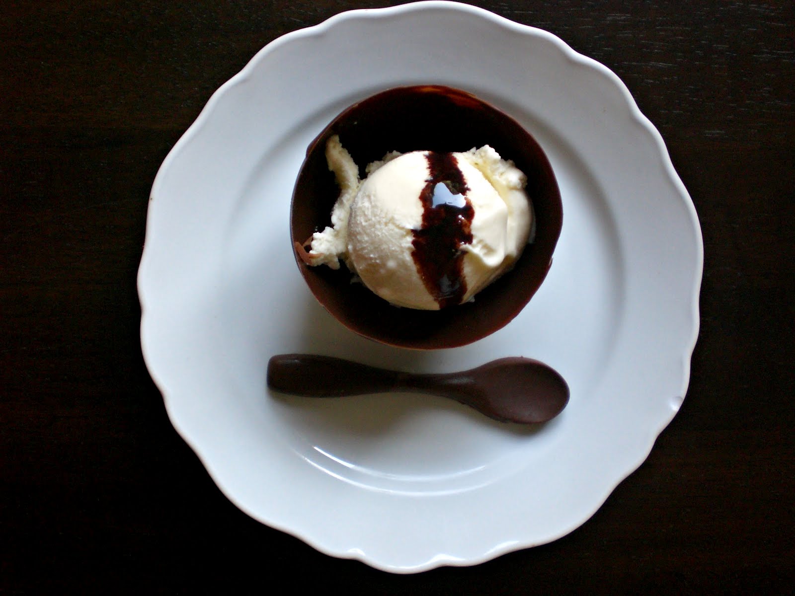 Black &amp; White Dessert ~ Christina&amp;#39;s Catchy Cakes