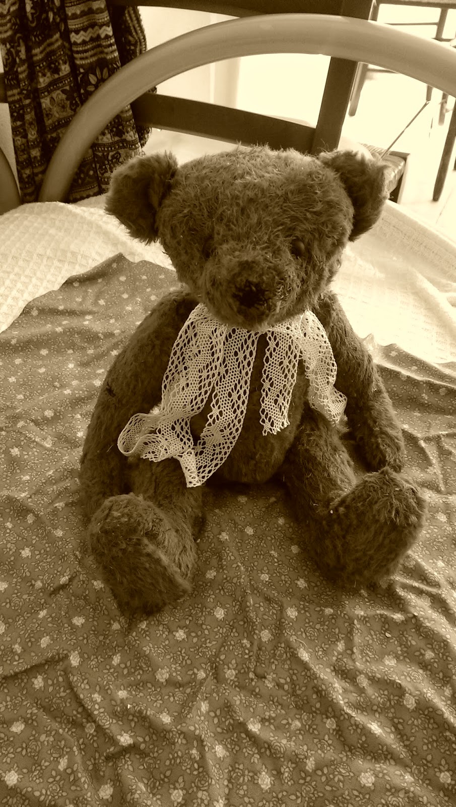 мишка старая версия. старые мягкие игрушки. старинный плюшевый медведь. старый мишка игрушка. мишка старая версия.