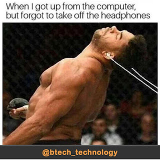 Earphones Meme by @btech_technology on instagram