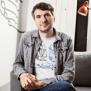 http://www.advertiser-serbia.com/boris-marcetic-popular-na-modulu-kreativa-u-okviru-academiaa-kreativce-cemo-uciti-kako-da-vrednuju-i-kako-da-naplate-svoj-rad/