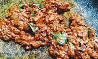Cooking ghee roast masala