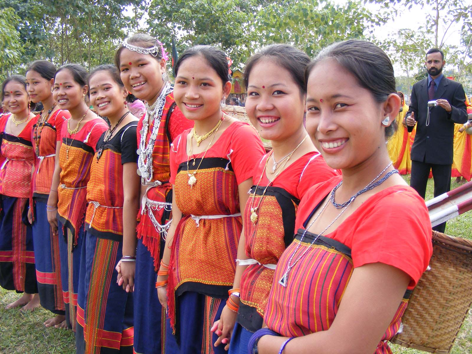 Showmeneel Ethnic groups in Bangladesh