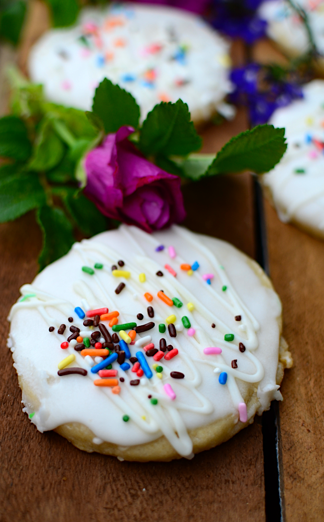 Yammie S Noshery The Best Sugar Cookie Cutouts Ever With A Secret Ingredient