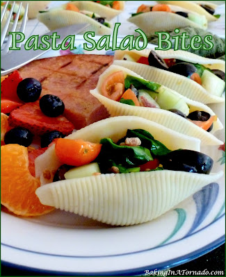 Pasta Salad Bites, whether for a picnic, cookout, pot luck, or dinner on a hot night, this is a fun, individual sized way to serve pasta salad. | Recipe developed by www.BakingInATornado.com | #recipe #dinner