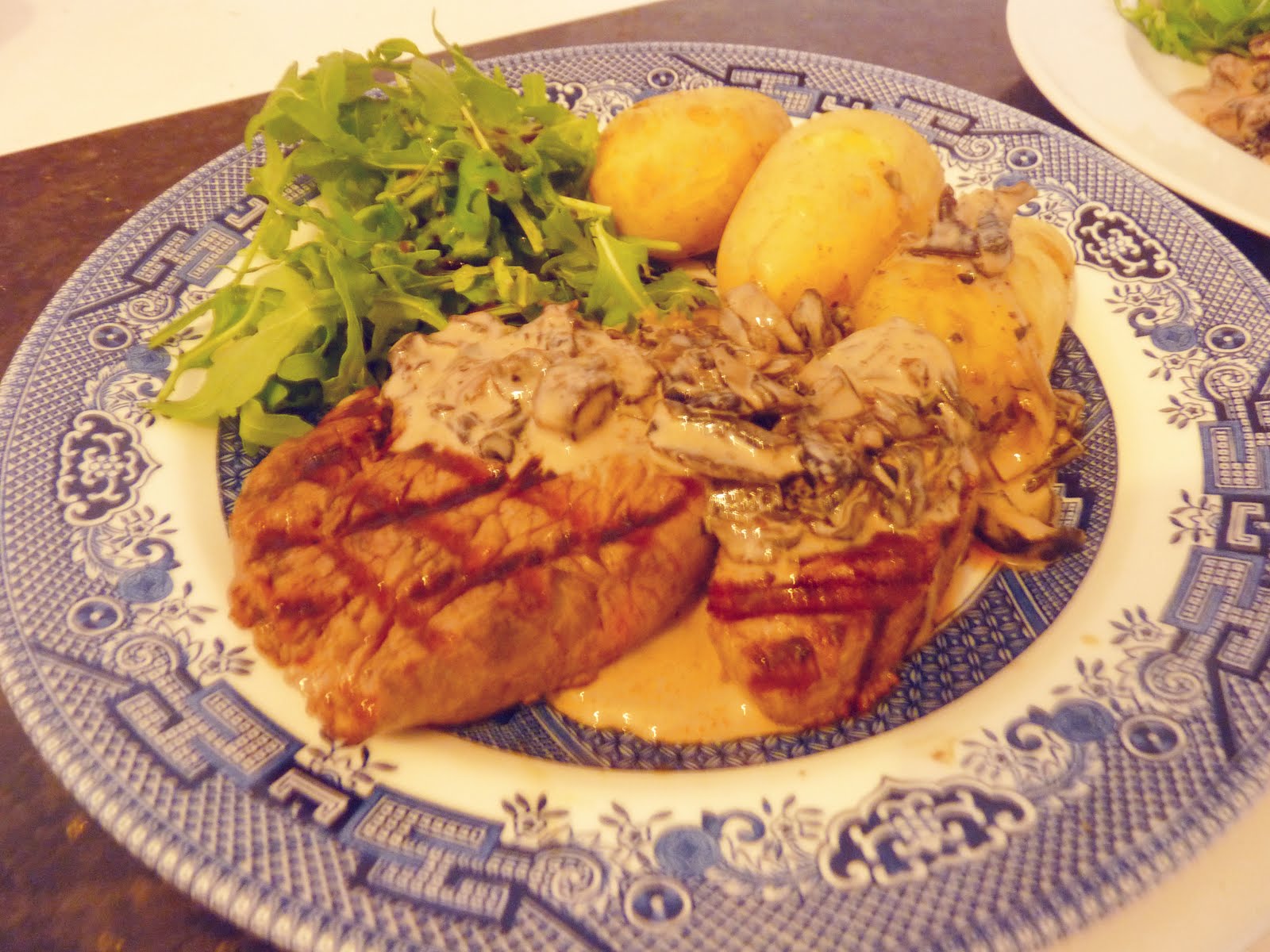 Rose Kentish Kitchen Fillet Steak with Creamy Mushroom Sauce