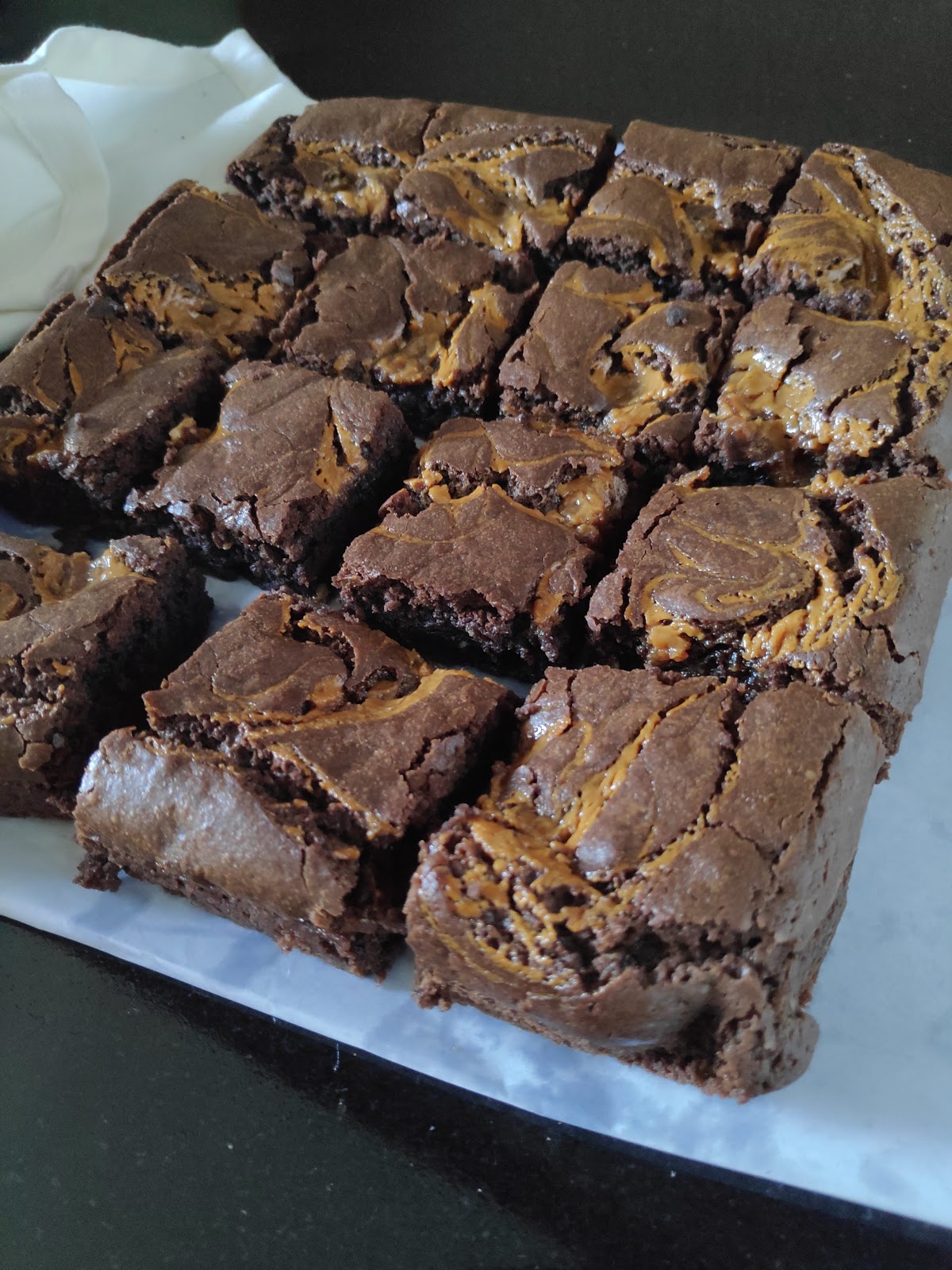 Easycooking Eggless Chocolate Brownies with Pralines and Caramel Sauce