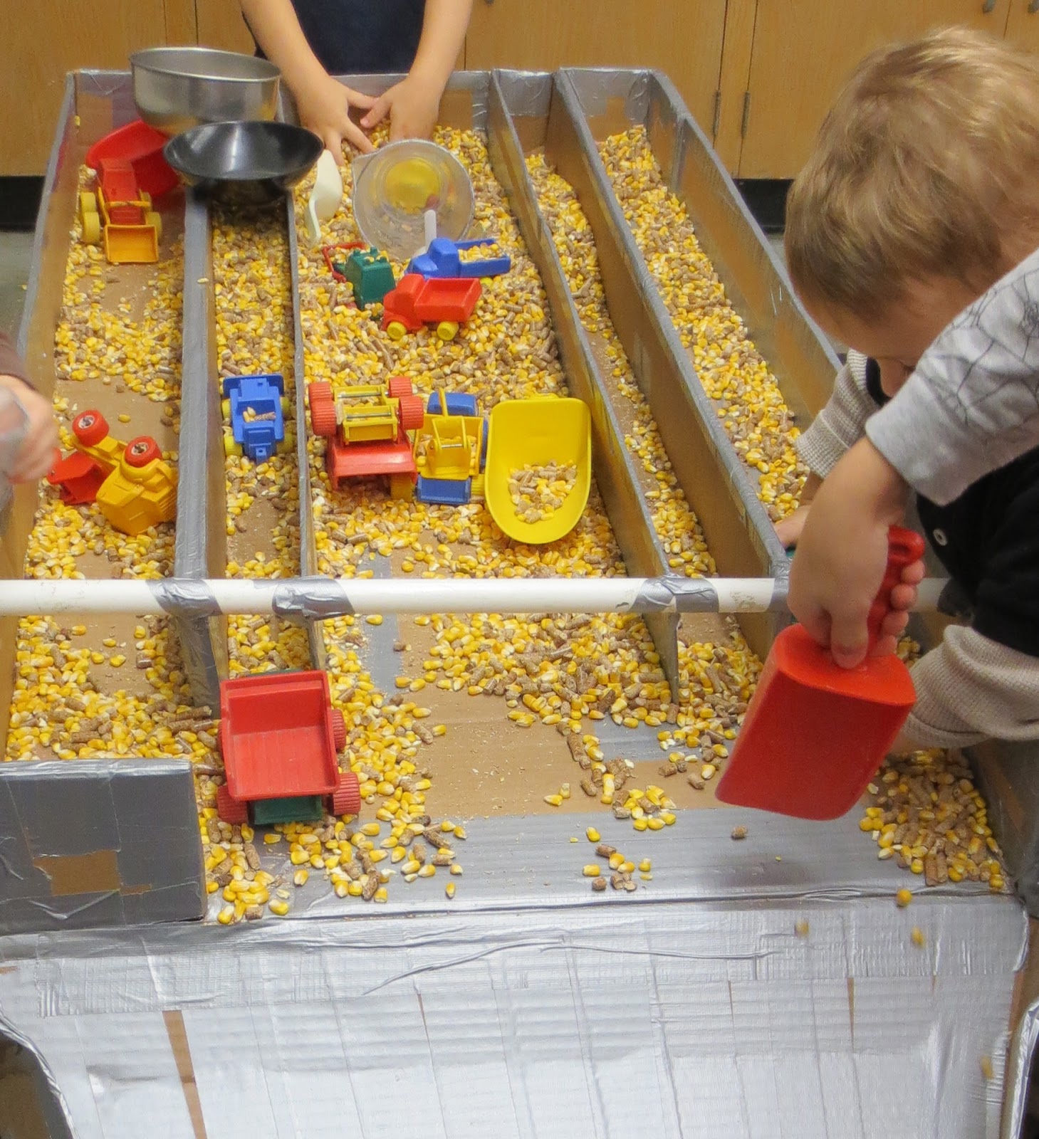 SAND AND WATER TABLES HORIZONTAL CHANNELS VERSION 5.0