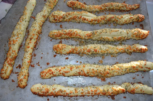 Easy-Cheesy-Garlic-And-Herb-Breadsticks-Baked.jpg