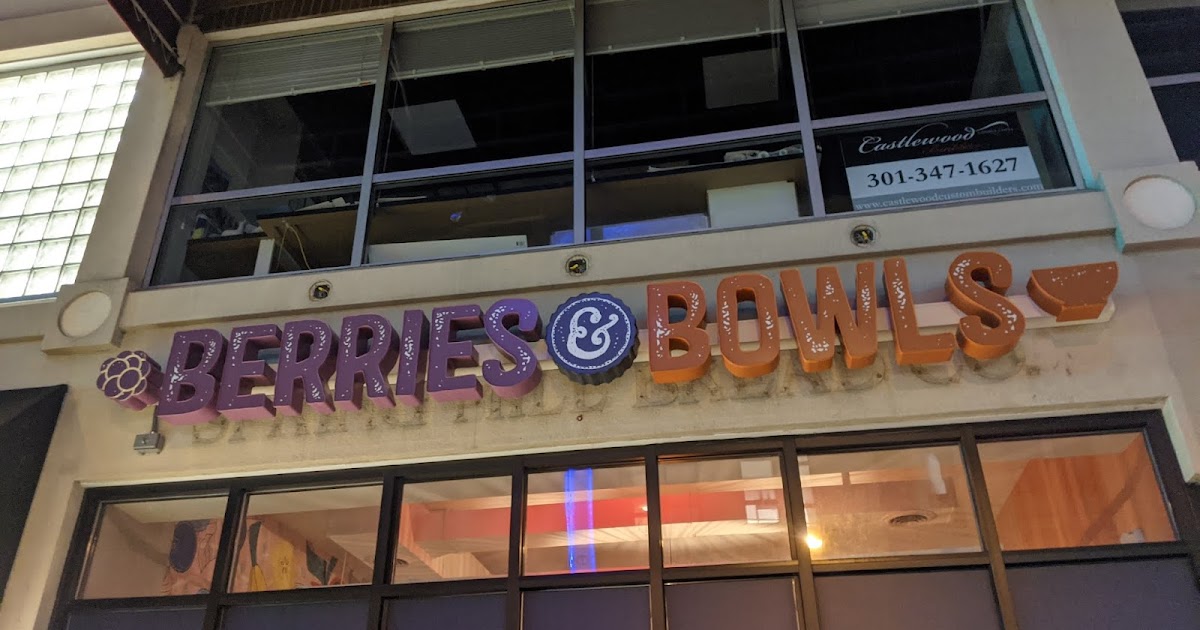 Robert Dyer Bethesda Row First look Berries & Bowls in downtown
