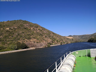 PORTUGAL, PLACES / Peso da Régua - Pinhão (Passeio de Barco), Portugal