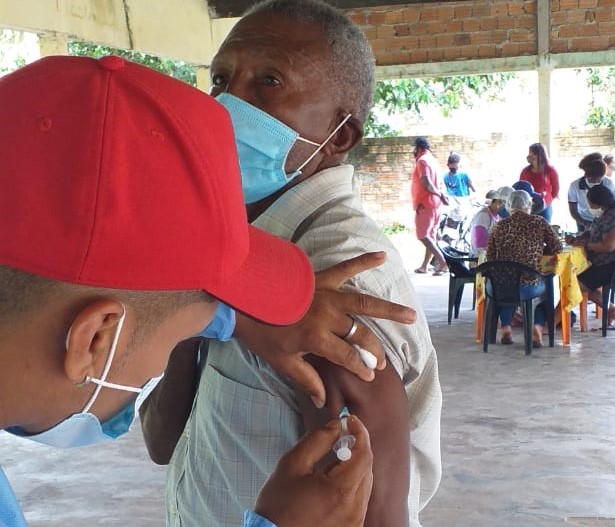 Cândido Mendes: Quilombolas são vacinados contra o Covid-19 no município 