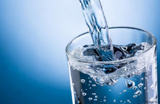Health Benefits Of Water And How Much You Should Be Drinking Per Day 