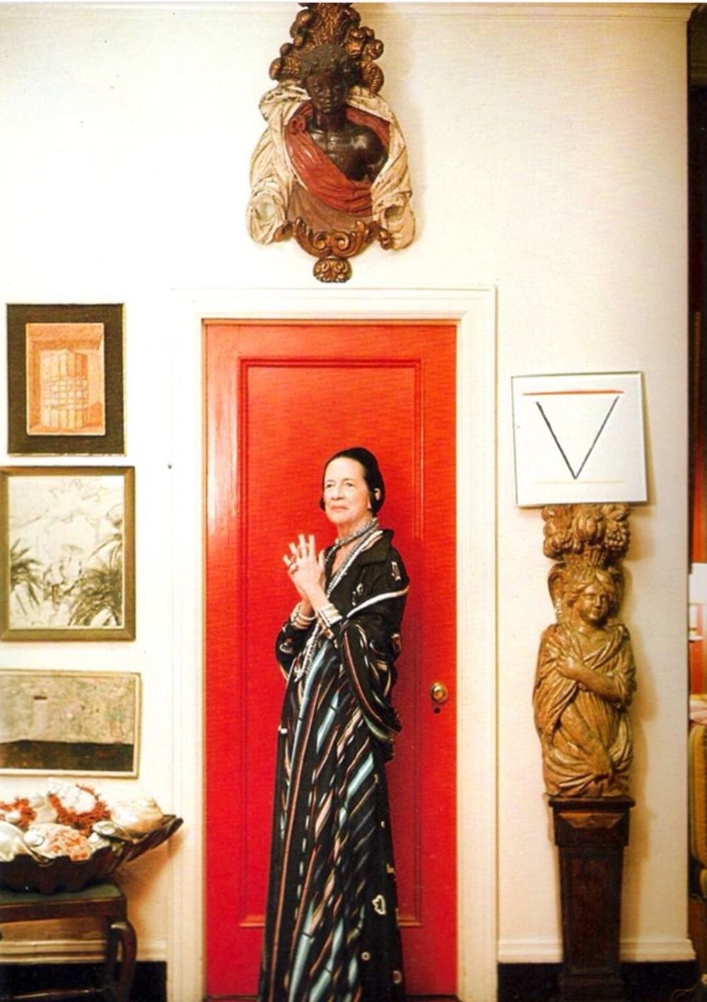Garden in Hell Inside Diana Vreeland’s Glossy Red Apartment in New