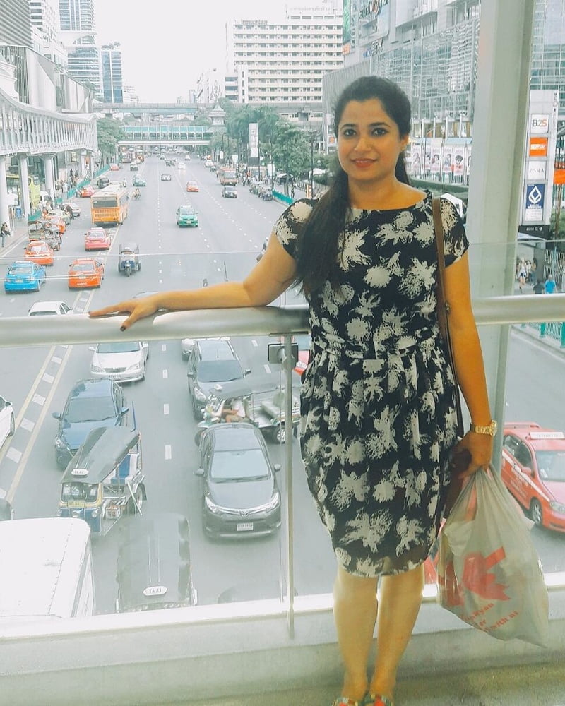 HOT DESI LEAKS DOWNLOAD AND WATCH HOT EXCLUSIVE VIDEOS AND PHOTOS FOR FREE