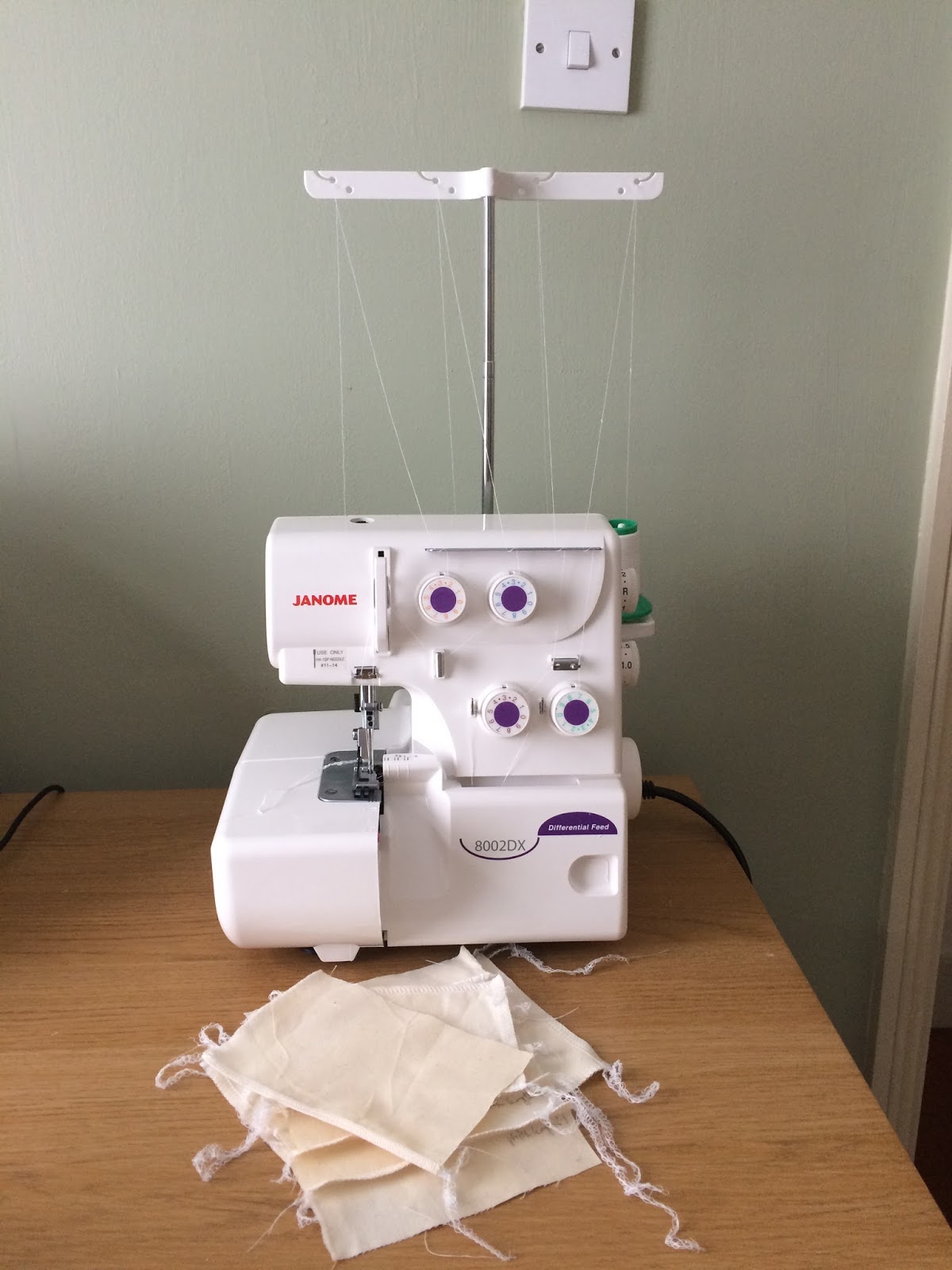 Gigi Bun First impressions Janome 8002DX Overlocker