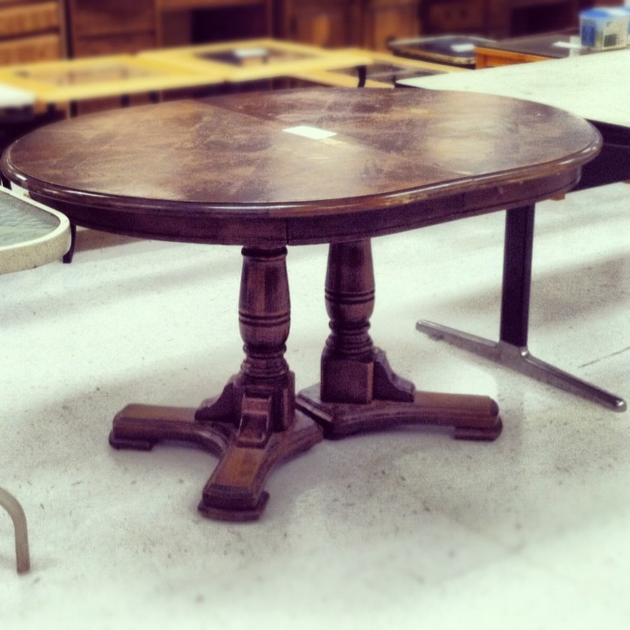 How to Refinish a Table Keeping Up With The Thompsons