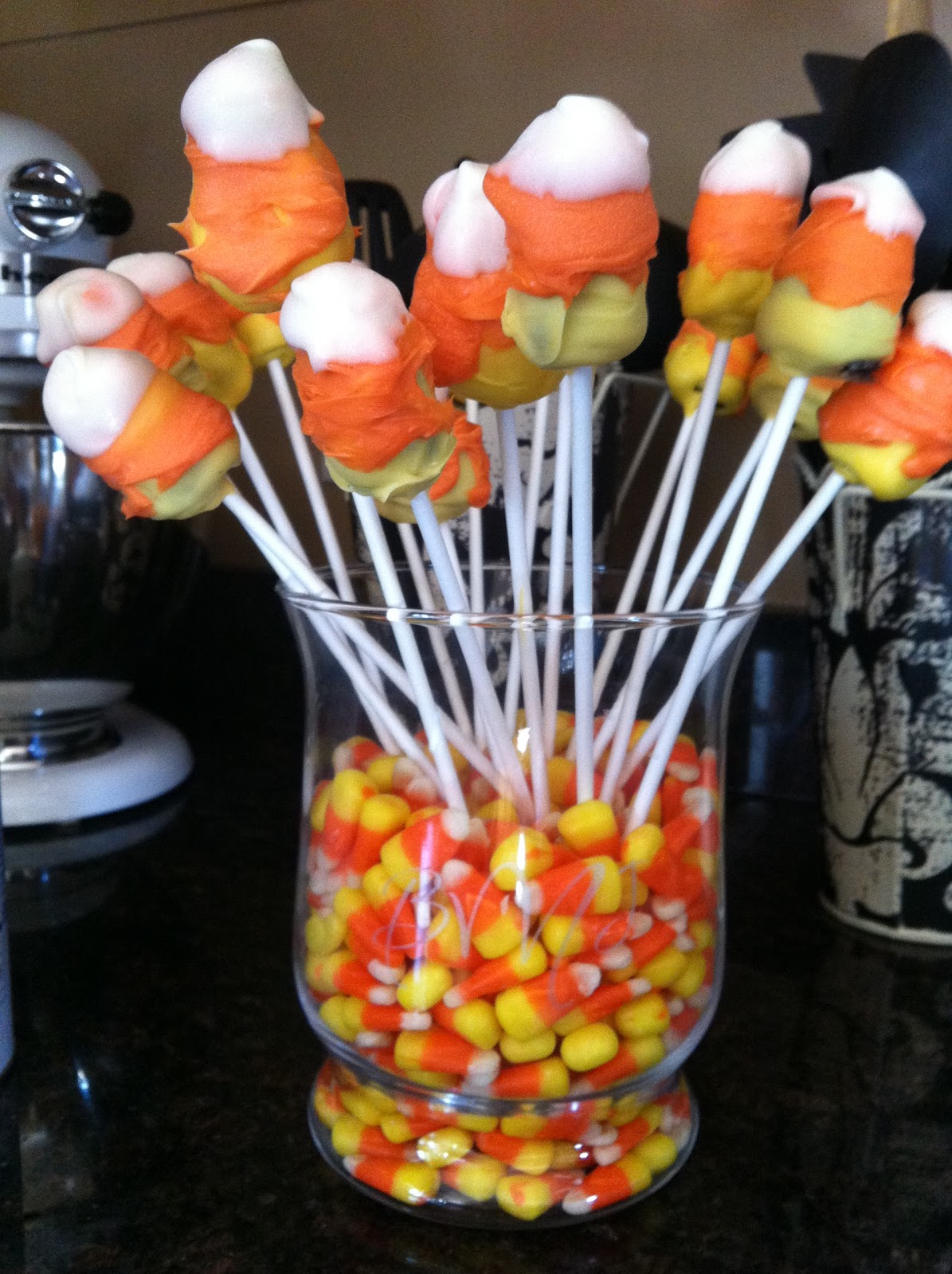 It's Sweet Candy Corn Cake Pops