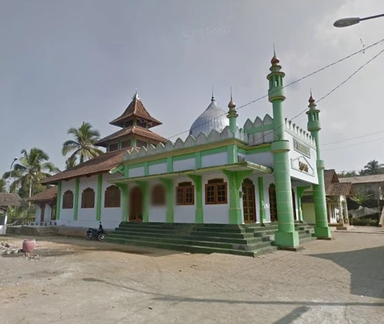 Makam KH. R. Abdul Fattah  terletak di sebelah barat Masjid Sigedong, demikian pula masjid dan bekas komplek pondok peninggalan beliau
