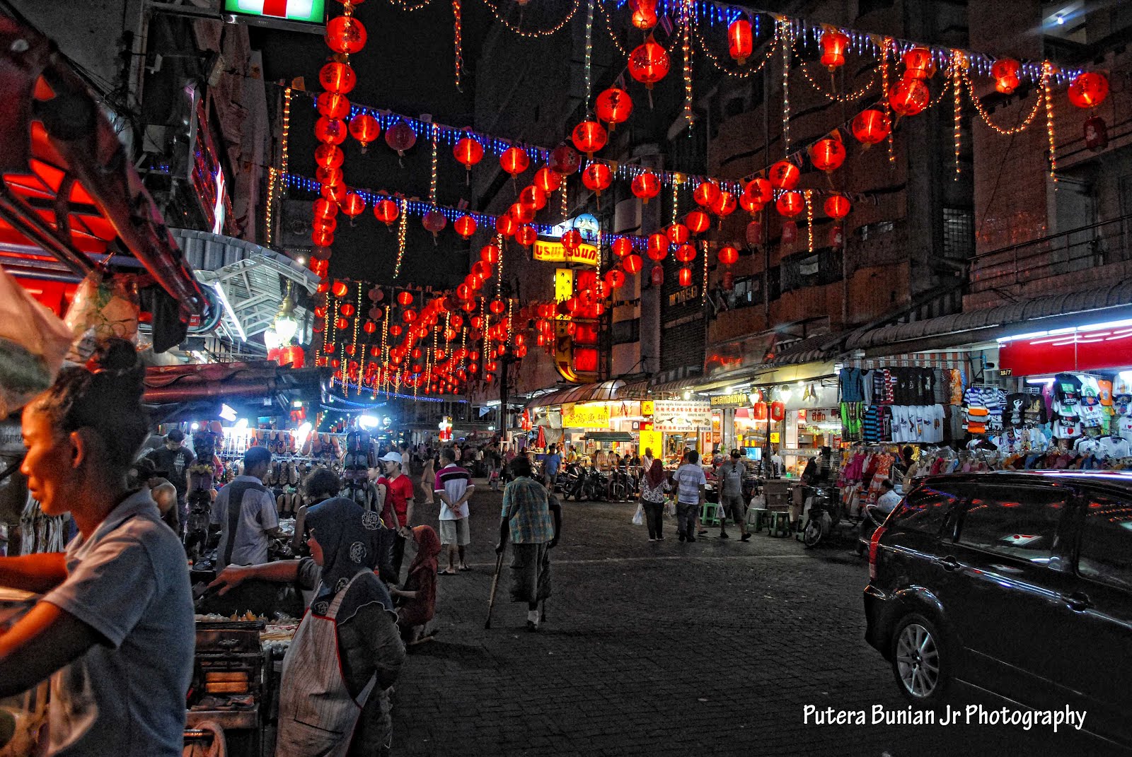 dance the clouds                        Hat Yai