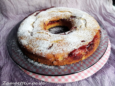 CIAMBELLA ALLA RICOTTA E MARMELLATA