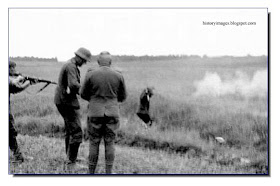killing Russian peasants field Einsatzgruppen Nazi exterminators