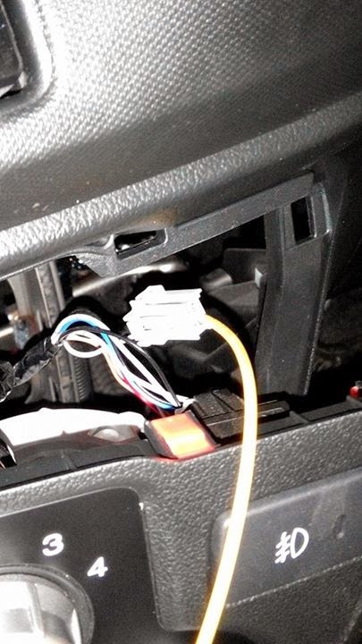 DIY : pasang lampu transmisi CVT Honda Mobilio {Ahmad 