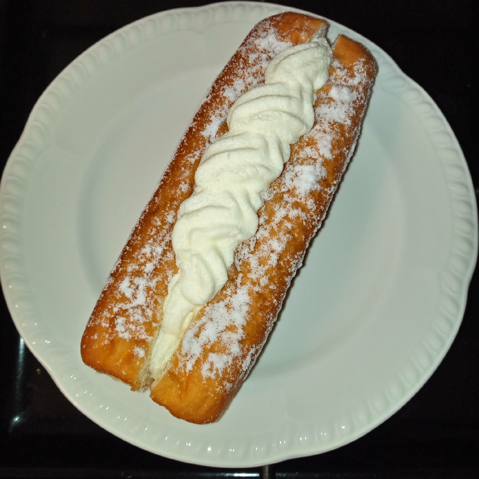 Supersupergirl's Food Reviews Sainsburys Strawberry Jam & Cream doughnuts