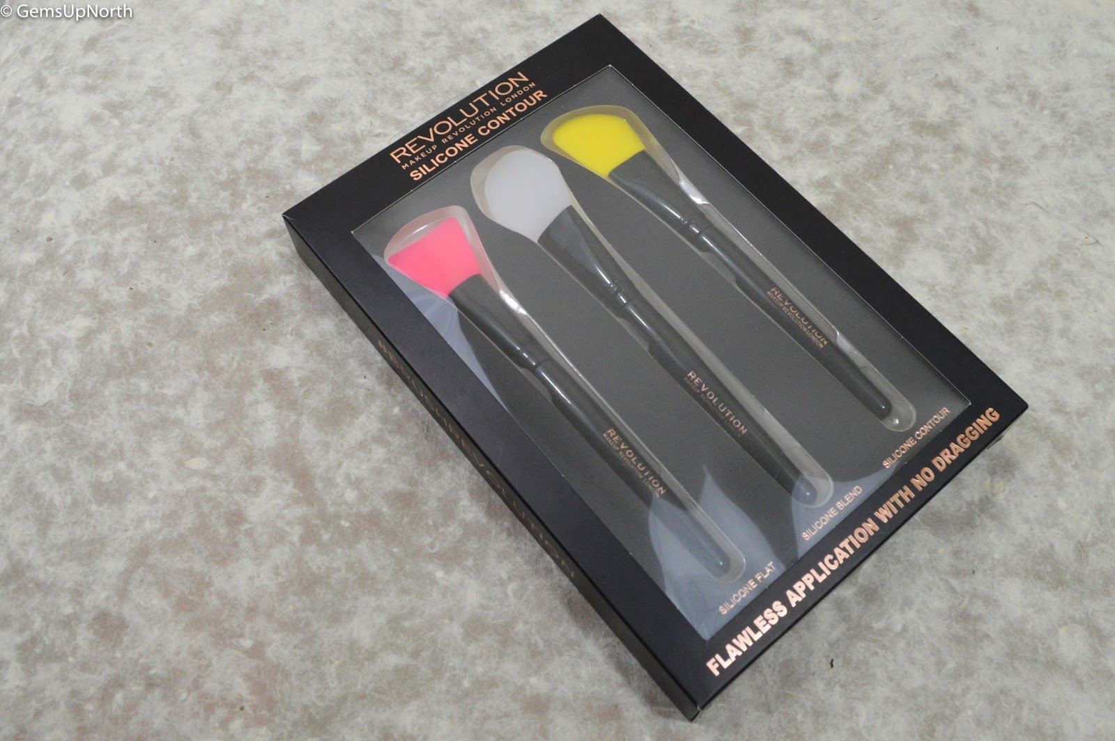 Northern Blogger GemsUpNorth Makeup Revolution's Silicone Contour