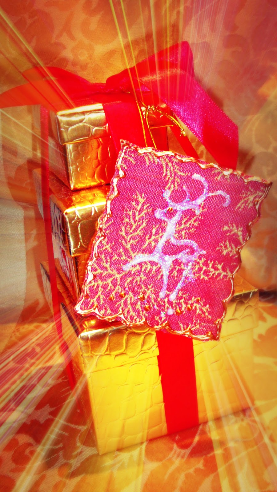 chez maximka create your own gift tags with velcro
