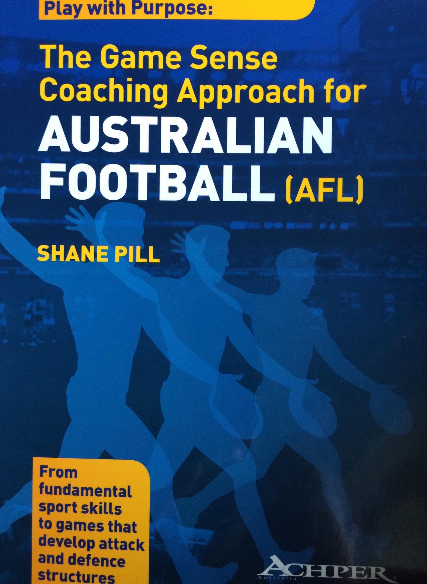 AFL / Aussie Rules Football Training GAME SENSE COACHING APPROACH TO