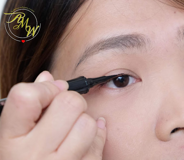 a photo of Benefit Roller Liner Eyeliner Review by Nikki Tiu of www.askmewhats.com
