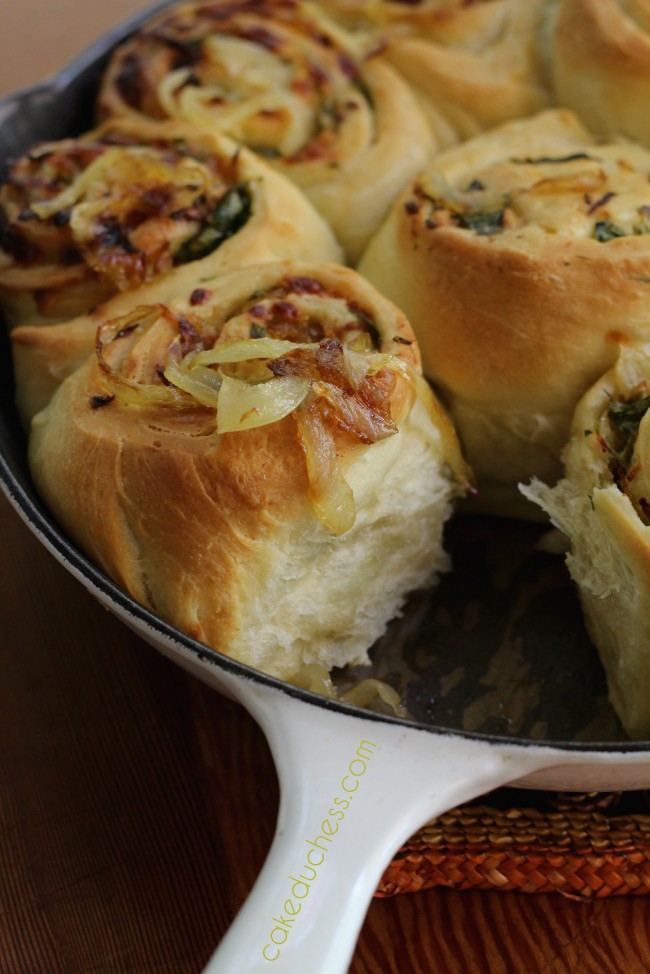 Caramelized Vidalia Onion Rolls TwelveLoaves Savoring Italy