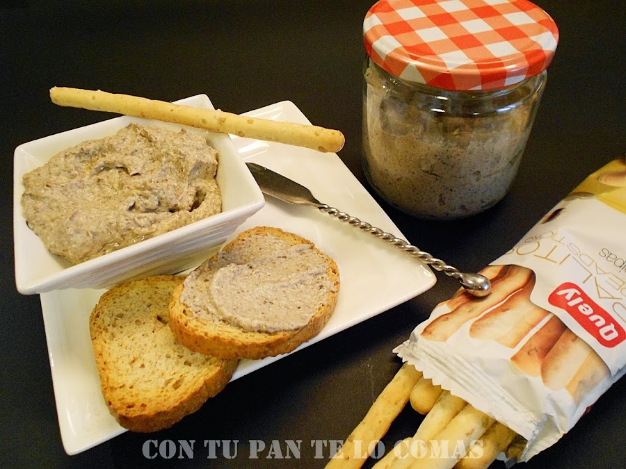 Paté de champiñones, queso y nueces