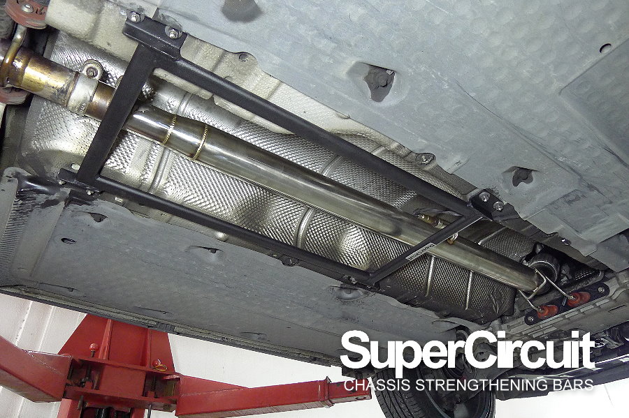 SUPERCIRCUIT CHASSIS STRENGTHENING BARS Volkswagen Golf GTI (Mk6) Mid