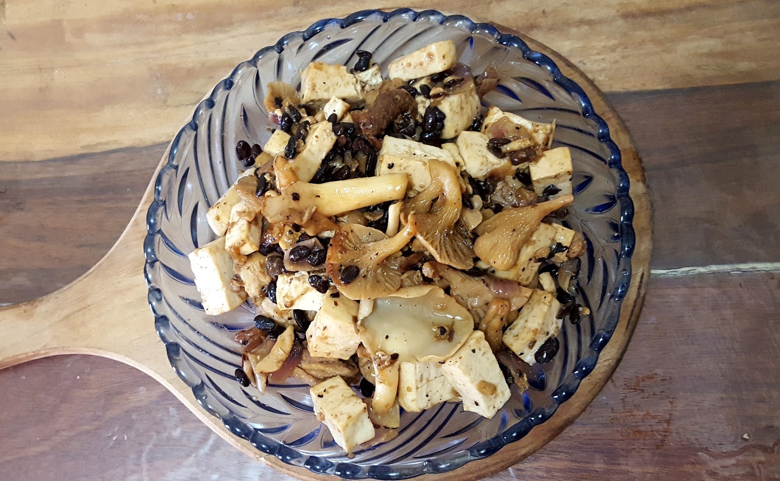 Sand Under My Feet: Grow Your Own Gourmet Mushrooms with Pot Hed Inc.