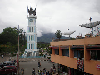 Pakej Percutian Indonesia: 5H/4M Bukittinggi Padang 