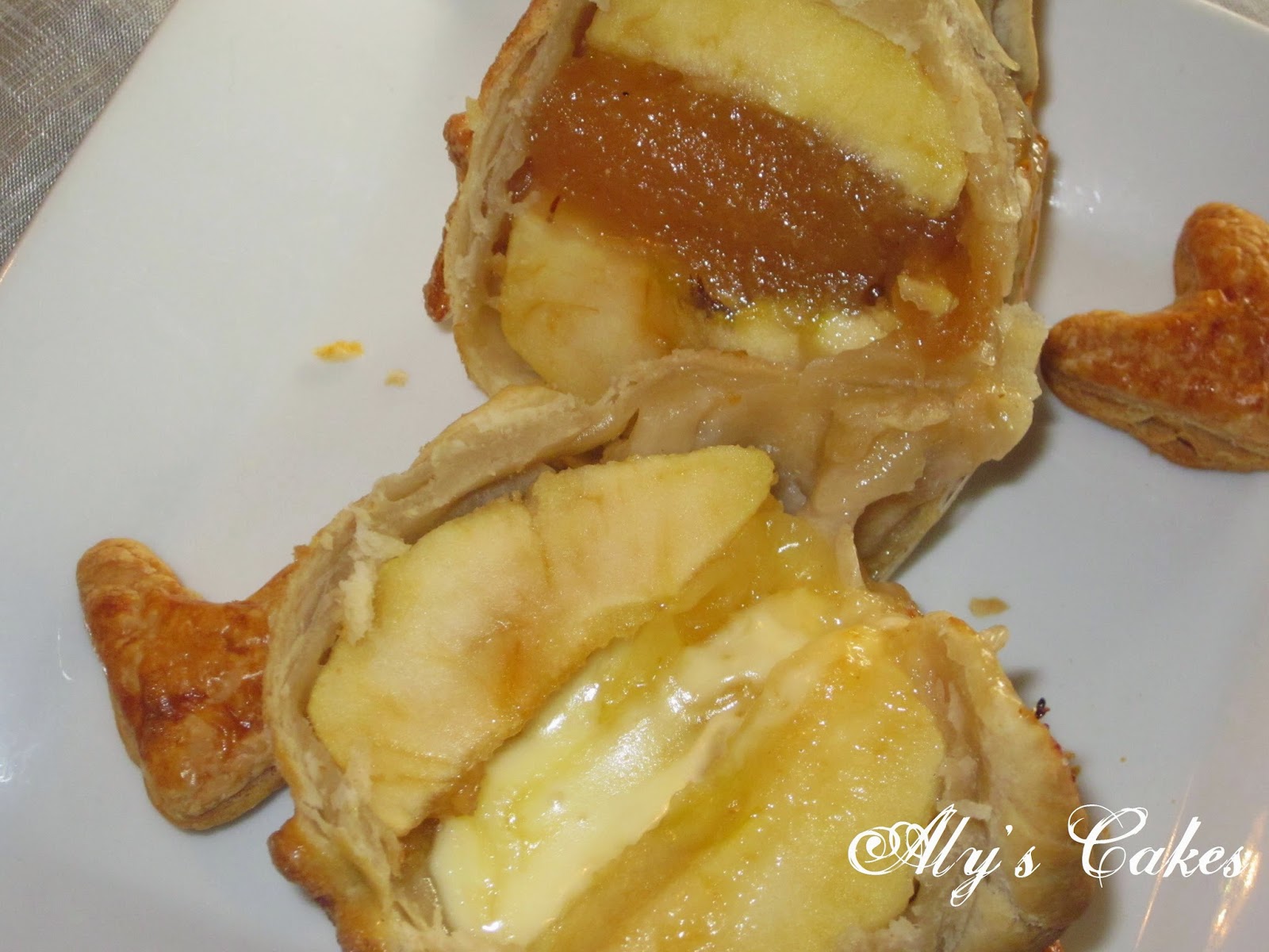 Aly's Cakes MANZANAS RELLENAS DE QUESO TETILLA Y MEMBRILLO