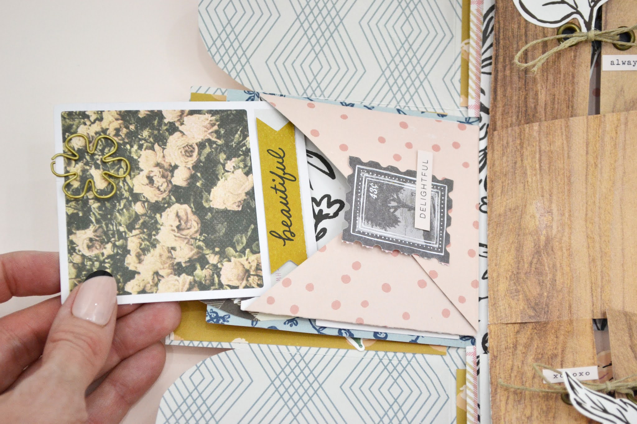 Aly Dosdall how to make an explosion box with the we r memory keepers