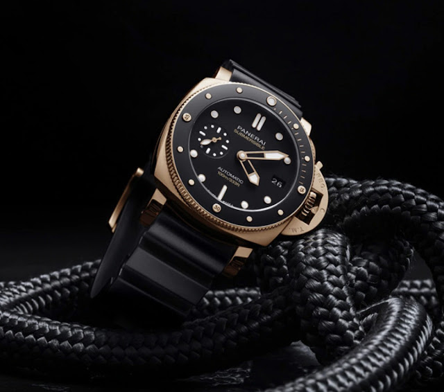 Panerai Submersible 42 mm in Goldtech PAM974
