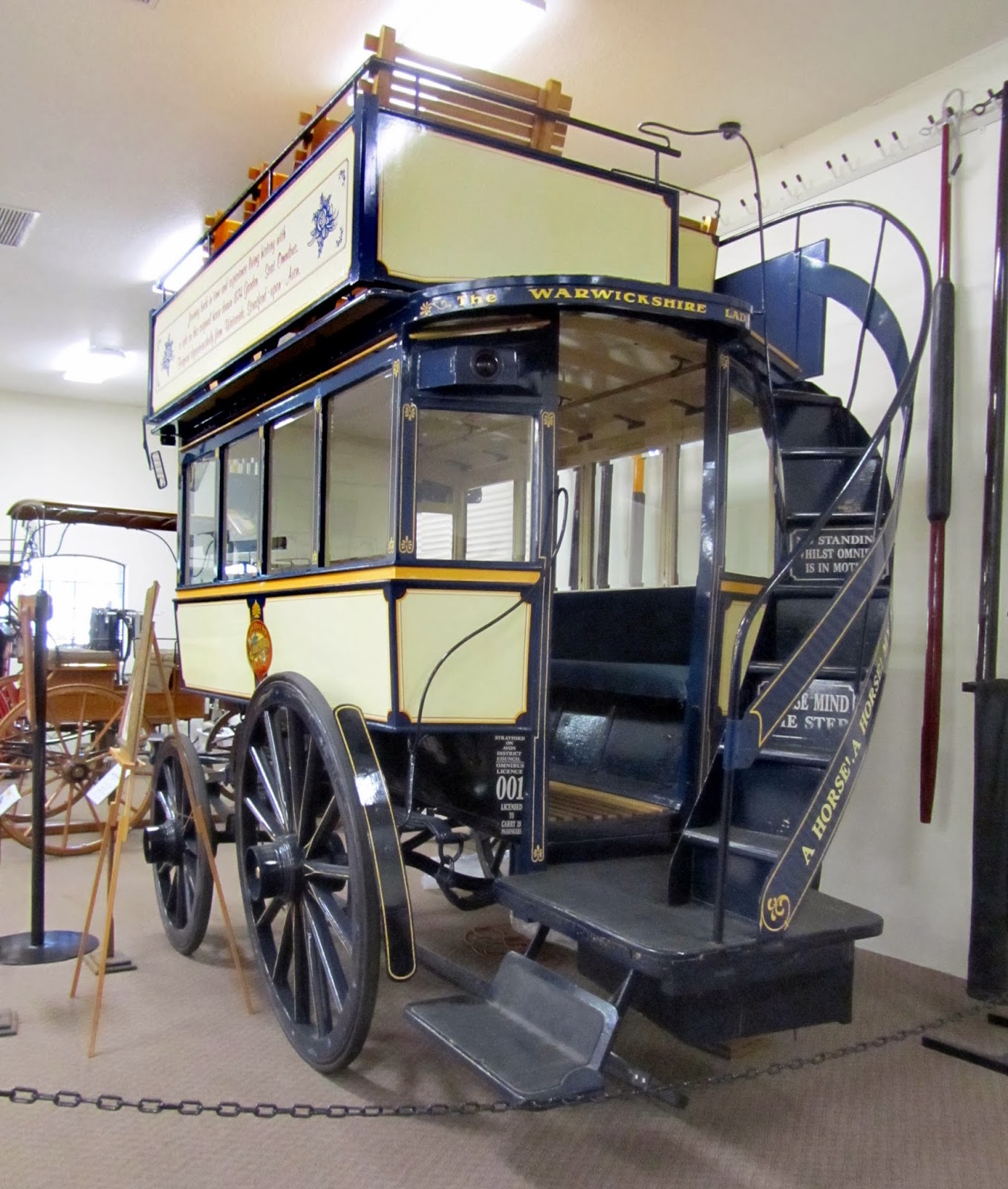 англия автобусы омнибус. где находится рабочее место омнибуса. London general omnibus company. первый омнибус в лондоне. пожарная машина фрезе.