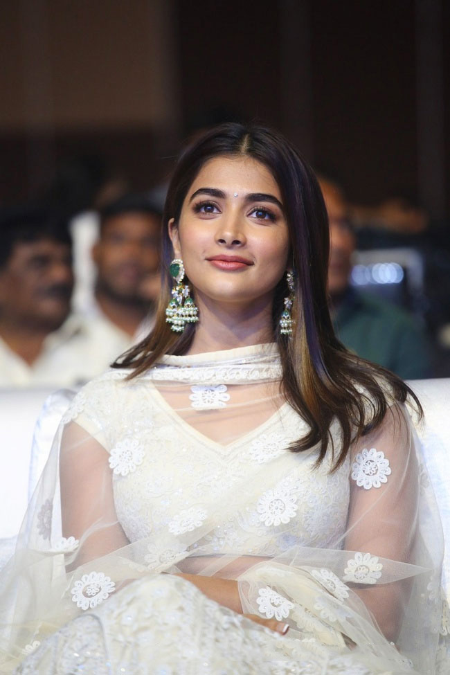 Pooja Hegde in White Salwar from Most Eligible Bachelor Event Pooja-hegde-most-eligible-bachelor-21