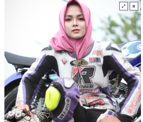 Gadis Balap Kintan Mary Tetap Semangati Pembalap Muda Indonesia