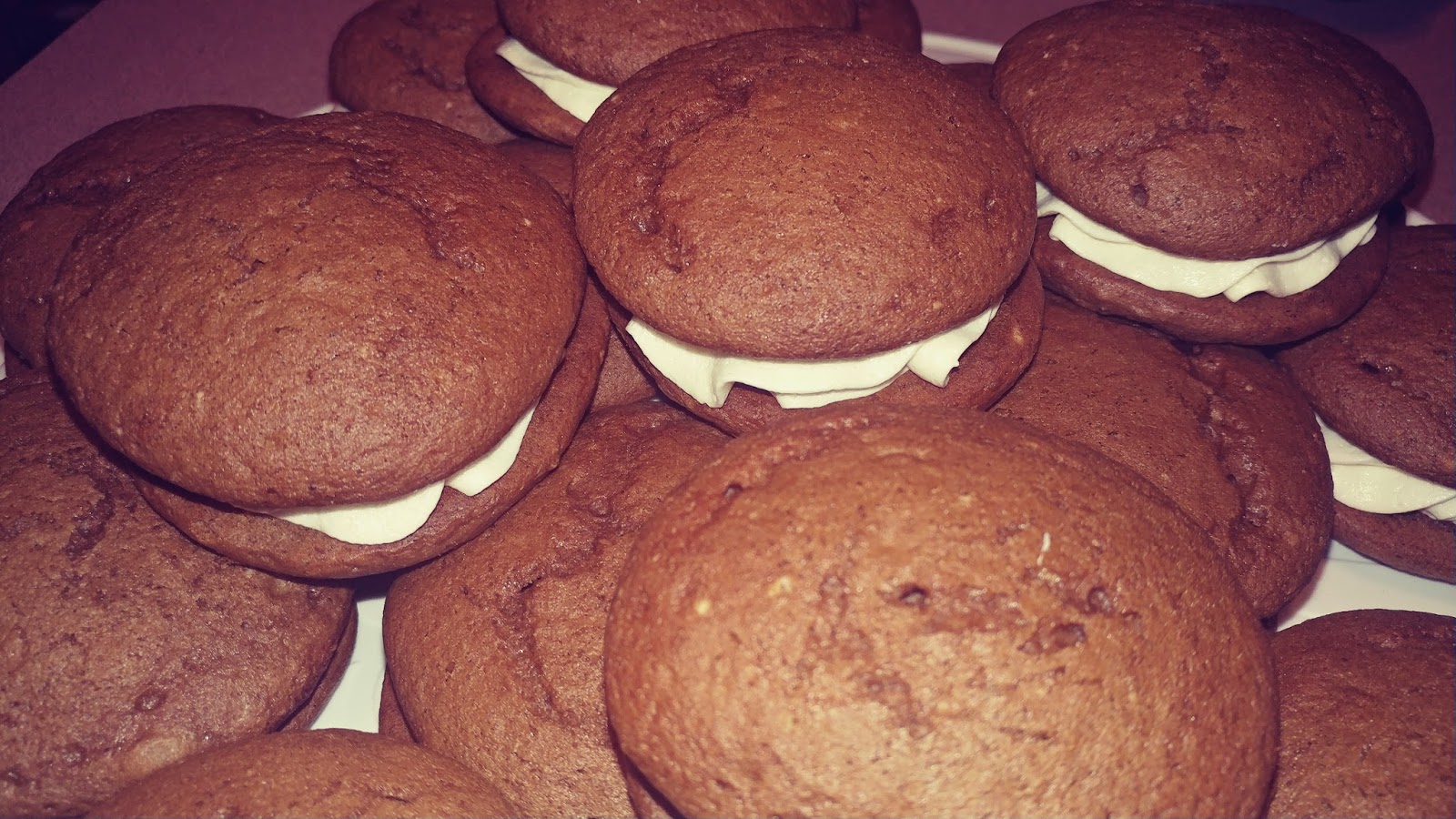 Easy Peasy Whoopie Pies from a Cake Mix