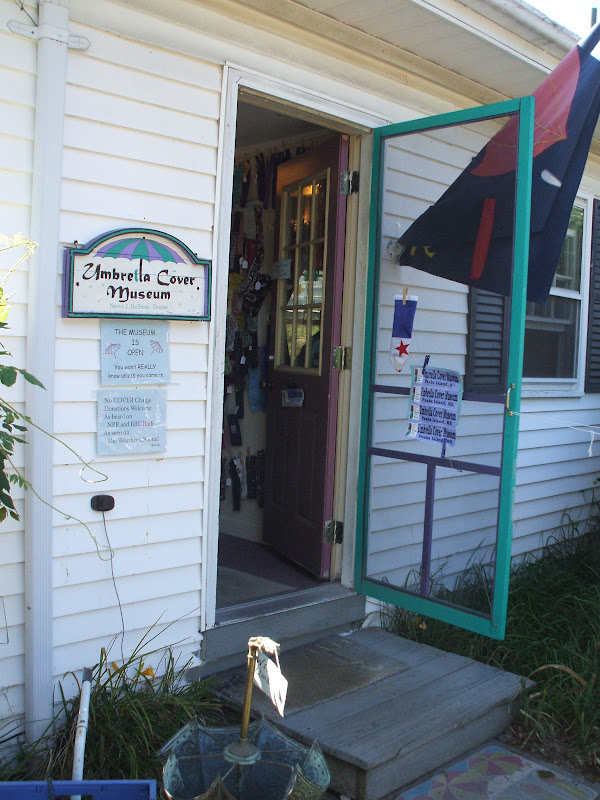 The OnLine Buzzletter MAINE TRIP Umbrella Cover Museum, Peaks Island