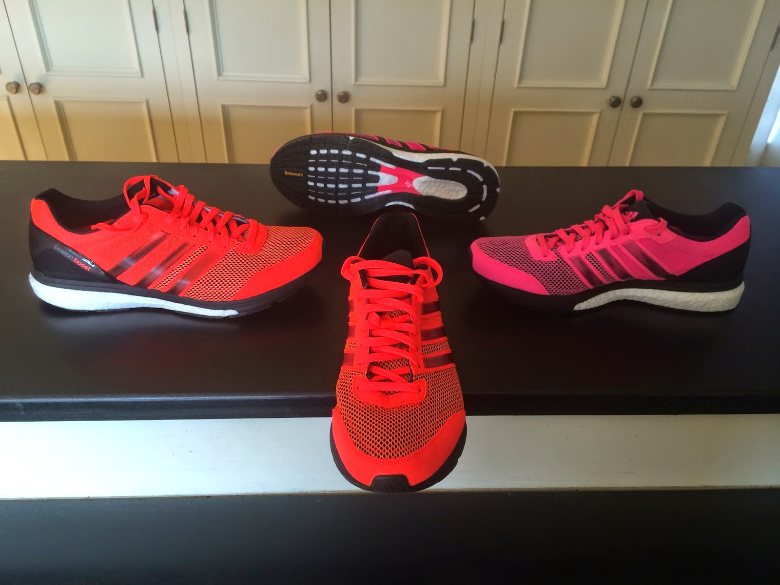 Prefijo Telégrafo vendedor Road Trail Run: adidas Adizero Boston Boost: First Runs Comparison to Adios  Boost, Photos